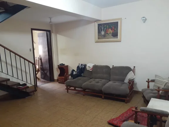 Imagem INVESTIMENTO OU MORADIA !!!! COM TERRENO DE 300 m² E 218 m² DE CONSTRUÇÃO, CASA ASSOBRADADA NO CENTRO, JUNDIAÍ SP