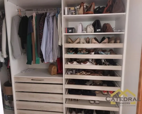 Imagem Casa com 2 Quartos, sendo 1 Suíte à venda por R$650.000,00 - 210m² - Jardim Guanabara - Jundiaí/SP