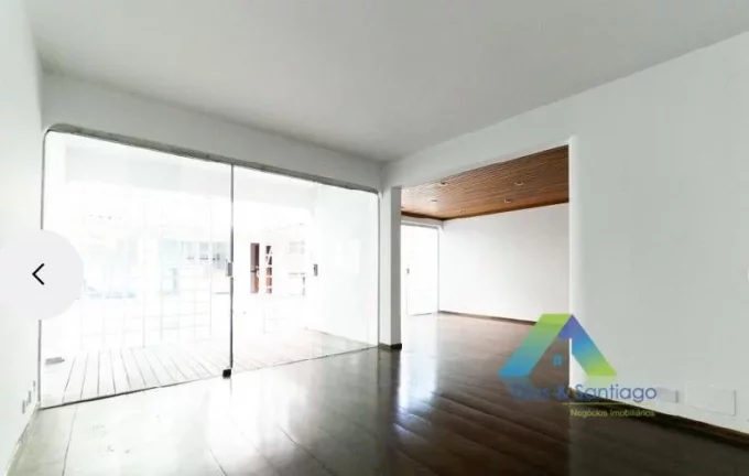 Imagem Linda casa com 638m² no coração do Brooklin.