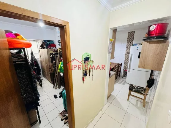 Imagem FORMIDÁVEL APARTAMENTO 2 Dormitórios c/ GARAGEM - 100m da Pr
