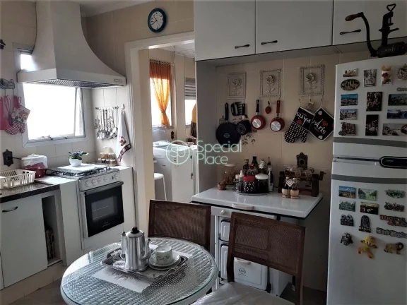 Imagem Ótimo apartamento com 199m² em Moema. Andar alto, living amplo com varanda, salas de estar, home e...