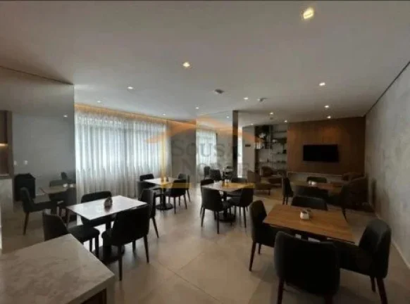 Imagem Apto impecável com 2 dormitórios, sendo 1 suíte, sala 2 ambientes, varanda gourmet, banheiro soci...