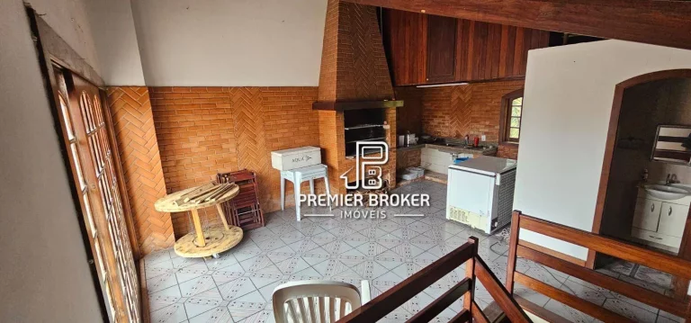 Imagem Casa com 5 dormitórios à venda, 100 m² por R$ 850.000,00 - Alto - Teresópolis/RJ
