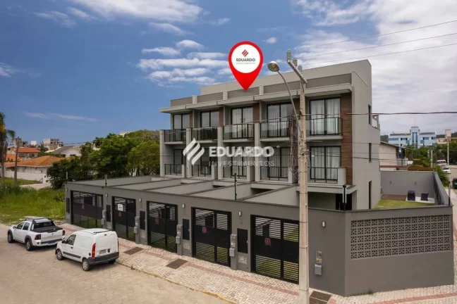 Imagem Sobrado Triplex com 3 Suítes à Venda em Canto Grande – Bombinhas/SC