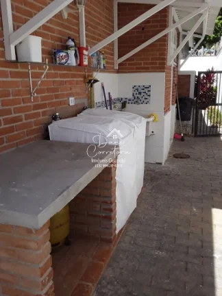 Imagem Imperdível casa à venda na Enseada, Guarujá-SP! 5 quartos, 3 suítes, 2 salas, 4 banheiros, 2 vagas de garagem. Confira!
