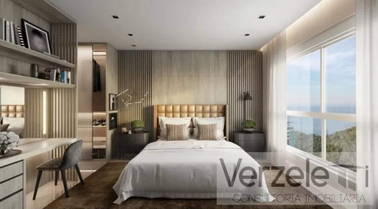 Imagem Apartamento 4 ou + dormitórios para Venda em Balneário Camboriú / SC no bairro Pioneiros