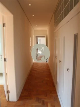 Imagem OPORTUNIDADE AMPLO E TOTALMENTE REFORMADO! O APARTAMENTO ACABA DE PASSAR POR UMA REFORMA COMPLETA, Q...