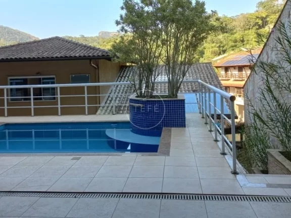 Imagem CASA de 5 DORMITÓRIOS em NITEROI - R$ 1.100.000
