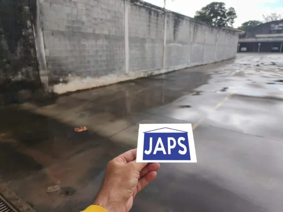 Imagem Galpão para Locação em Rio de Janeiro, Guadalupe, 2 banheiros