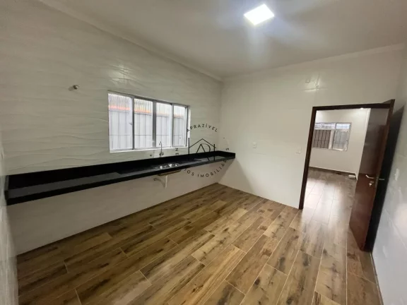 Imagem Casa para Venda em Praia Grande, Tupi, 4 dormitórios, 2 suítes, 3 banheiros, 4 vagas