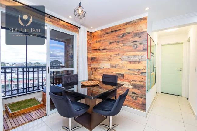 Imagem Apartamento com 2 quartos, sacada com churrasqueira e sacada na suíte à venda por R$ 589.000 - Novo Mundo - Curitiba/PR