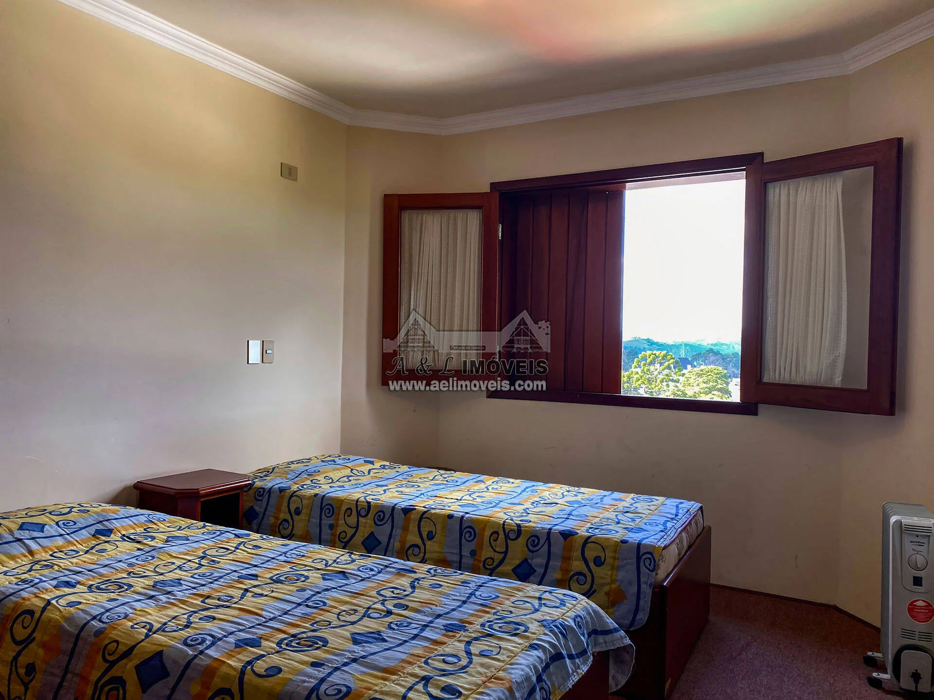 Imagem Apartamento à venda em Campos do Jordão - Com 05 dormitórios