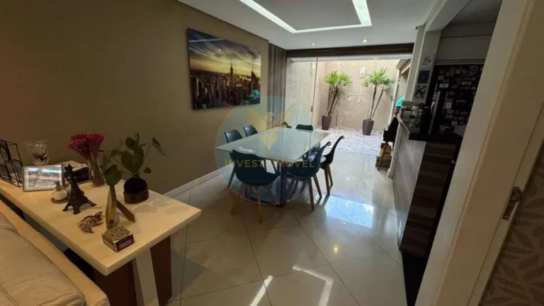 Imagem Casa em Condomínio a Venda no bairro Granja Viana - Cotia, SP