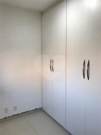 Imagem Apartamento à venda com 2 quartos, sendo 1 suíte, no condomínio Jardins do Joquei, São Paulo - SP