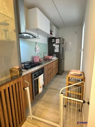 Imagem VENDO CASA DE 3 DORMITORIOS SENDO UMA SUITE EM CONDOMINIO - SIM