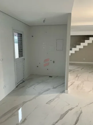 Imagem SOBRADO TRIPLEX com 3 dormitórios à venda por R$ 1.320.000,00 no bairro Centro - PINHAIS / PR