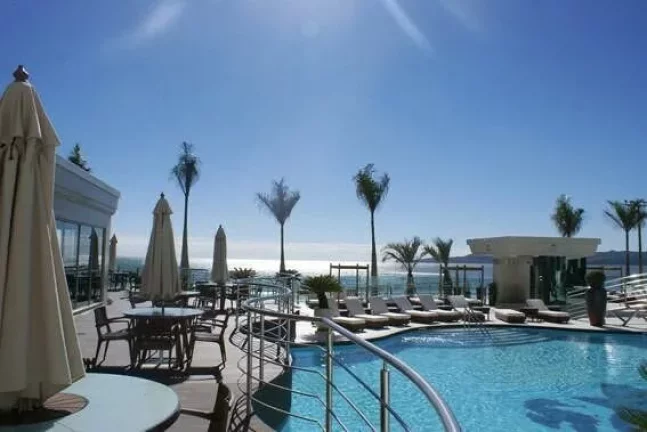 Imagem Apartamento com 4 dormitórios à venda sendo 4 suítes, 281 m² por - R$ 13.420.000,00 - Meia Praia - Itapema/SC