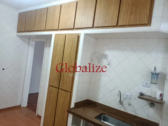 Imagem Apartamento Espaçoso e Moderno com 3 Dormitórios + Garagem com Infraestrutura para Carros Elétricos em Santos R$ 749 mil.