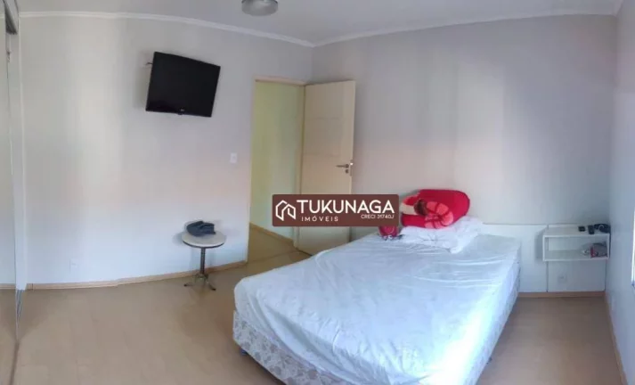 Imagem Sobrado com 4 dormitórios para alugar, 280 m² por R$ 4.909,00/mês - Vila Augusta - Guarulhos/SP