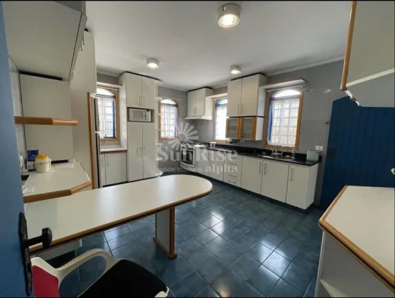 Imagem Casa de alto padrão à venda com 1.120m² de terreno - 3 quartos e 4 vagas - 332,50 m² AC por R$ 4.950.000 - Alphaville 3 - Santana de Parnaíba/SP