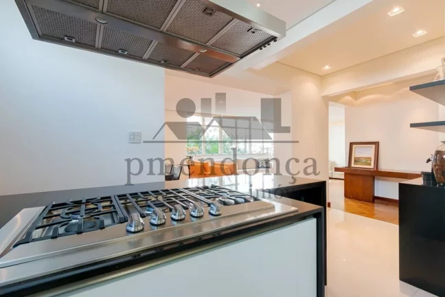 Imagem Lindo apartamento reformado na Rua Bela Cintra, pronto para morar!