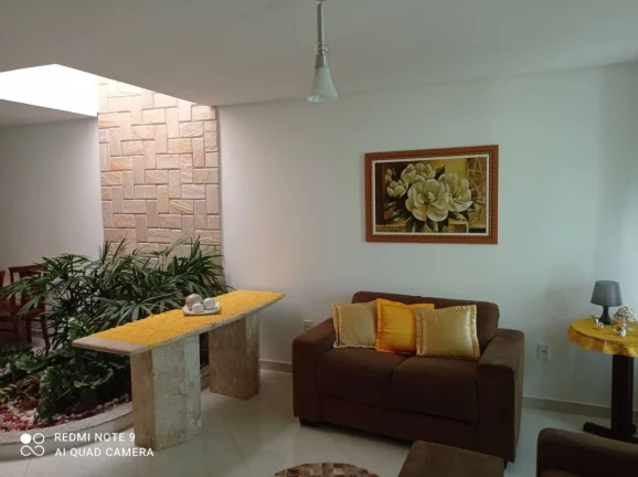 Imagem Casa na Aruana à venda - 3/4, Suíte, 220m², 3 Garagens - Confira!