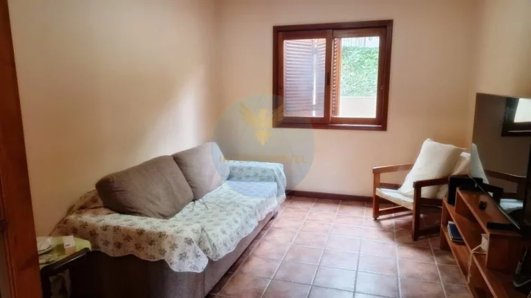 Imagem Casa com Terreno Amplo, Gourmet e Piscina na Granja Viana