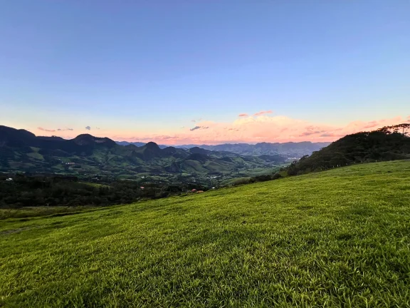 Imagem O Topo da Mantiqueira: Terreno Espetacular com 32.000m², 100% Aproveitável e Vista Infinita