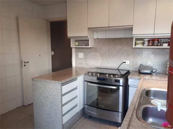 Imagem Sobrado à venda com 3 quartos, sendo 1 suíte, em Butantã, São Paulo - SP