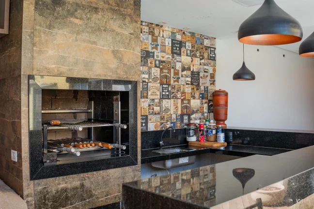 Imagem Imperdível: Casa à venda em Campo Grande-MS, Vila Palmira - 3 quartos, 1 suíte, 3 salas, 3 banheiros, 3 vagas, 169,84 m².