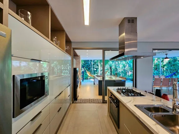 Imagem Residência de Luxo à Venda na Riviera de São Lourenço Módulo 17: 7 Quartos, 7 Suítes e 594m² de Pura Sofisticação!