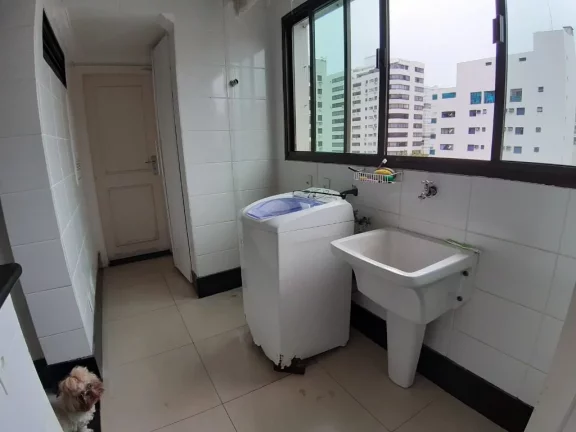 Imagem PITANGUEIRAS - APTO MOBILIADO, 3 SUITES.