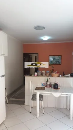 Imagem Sobrado para venda com 200m2 na Bosque da Saúde