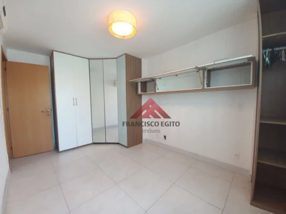 Imagem Varandão,salão.04 quartos 03 vagas na escritura,em um magnifico apartamento no miolo do inga,na presidente pedreira,todo mobiliado,inclusive ficam os