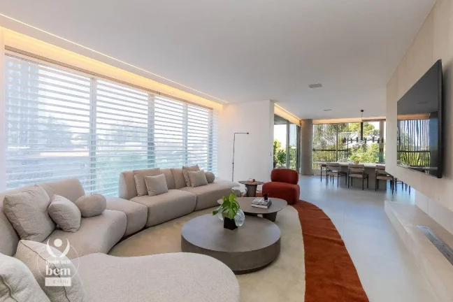 Imagem 1 apartamento por andar de 265m², 3 suítes, 2 lavabos, com 4 vagas de garagem à venda, por R$ 5.400.000 - Juvevê