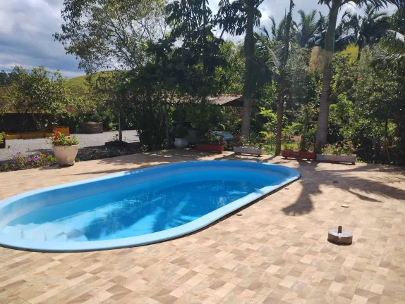 Imagem Sitio com casa e piscina no Braço em Camboriú