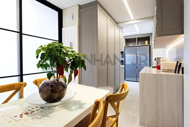 Imagem Apartamento de alto padrão no Jardim Paulista: 4 Quartos, 4 Suítes, 3 Salas, 6 Banheiros e 4 vagas de garagem - São Paulo-SP