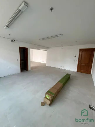 Imagem Sala comercial para aluguel, Três Figueiras, Porto Alegre