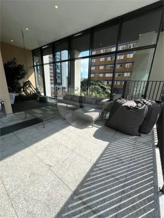 Imagem Cobertura à venda com 3 quartos, sendo 3 suítes, no condomínio Clari Pinheiros, São Paulo - SP