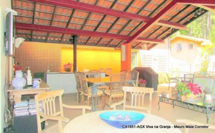 Imagem Casa Espetacular térrea com 5 quartos, Miolo da Granja Viana R$2.900.000