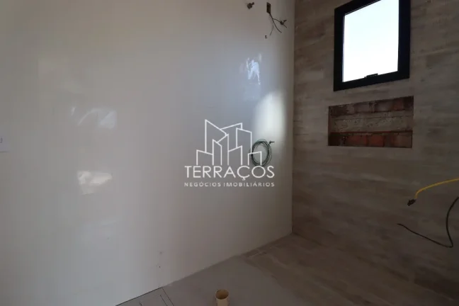 Imagem CASA EM À VENDA COM 3 SUÍTES E PISCINA NO CONDOMÍNIO BELLA VITTA - JUNDIAÍ/SP