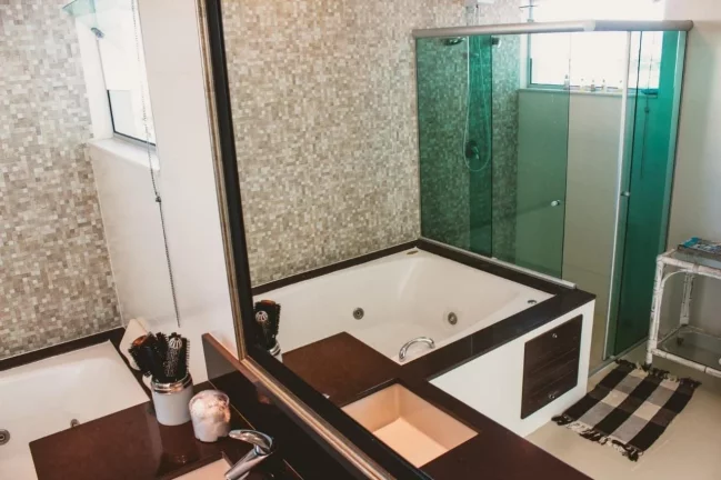 Imagem Casa com 5 dormitórios, 550 m² - venda por R$ 3.600.000,00 ou aluguel por R$ 21.760,65/mês - Condomínio Residencial Jaguary - São José dos Campos/SP