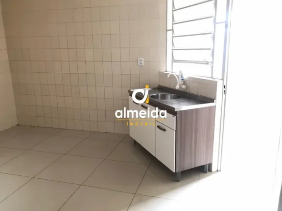 Imagem Apartamento com 2 dormitórios e dependência completa no centro