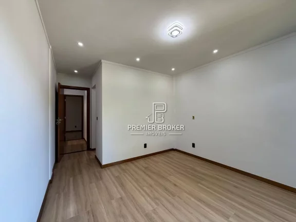 Imagem Casa com 3 dormitórios à venda, 150 m² por R$ 850.000,00 - Albuquerque - Teresópolis/RJ