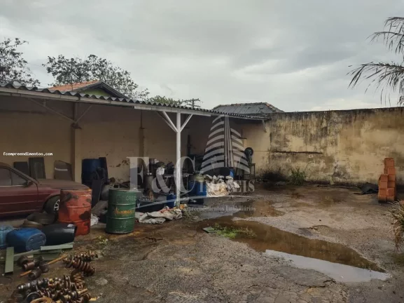 Imagem Casa para Venda em Limeira, Vila Camargo, 3 dormitórios, 3 banheiros, 6 vagas