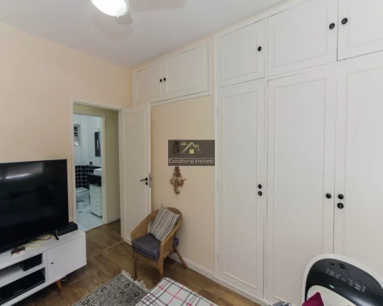Imagem VILA NOVA CONCEIÇÃO APARTAMENTO À VENDA 108,00 M 2 DORMITÓRIOS 2 BANHEIROS SALA ESPAÇOSA DEPENDÊNCIAS REPLETAS DE ARMÁRIOS SEM VAGA ÓTIMA LOCALIZAÇÃO