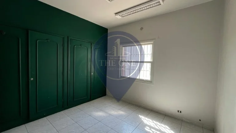 Imagem Excelente Casa Comercial para Locação em Indianópolis, São Paulo-SP: 1 Banheiro, 4 Vagas de Garagem, 300m² de Área.
