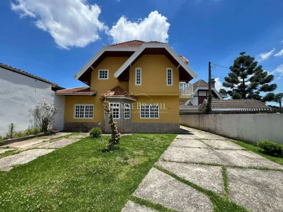 Casa à venda, com 4 quartos, 235m2