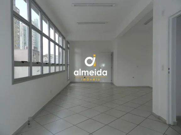 Imagem PRÉDIO COMERCIAL ÓTIMA LOCALIZAÇÃO NO CENTRO DE SANTA MARIA