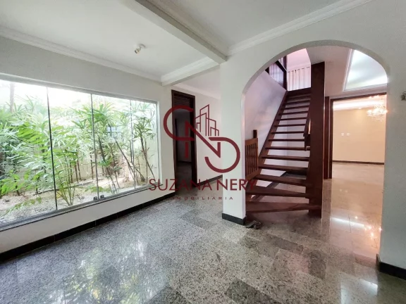 Imagem CASA COM 5 QUARTOS EM CANDELARIA